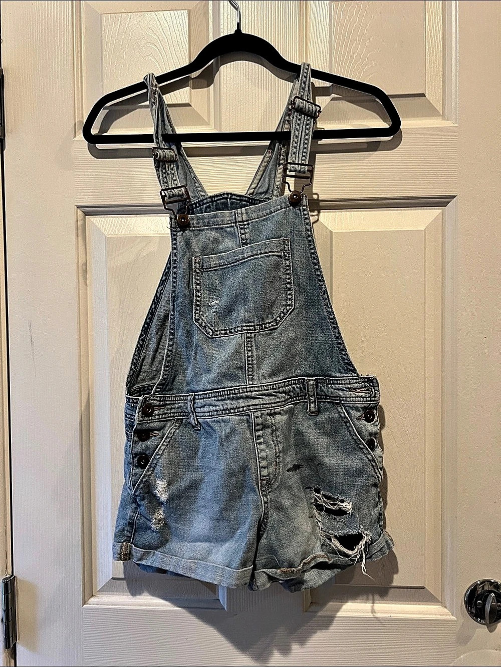 Forever 21 Denim Overall Shorts in Blue Waist 26